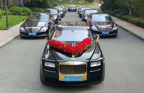 最适合做婚车的几款车,公认最好的婚车