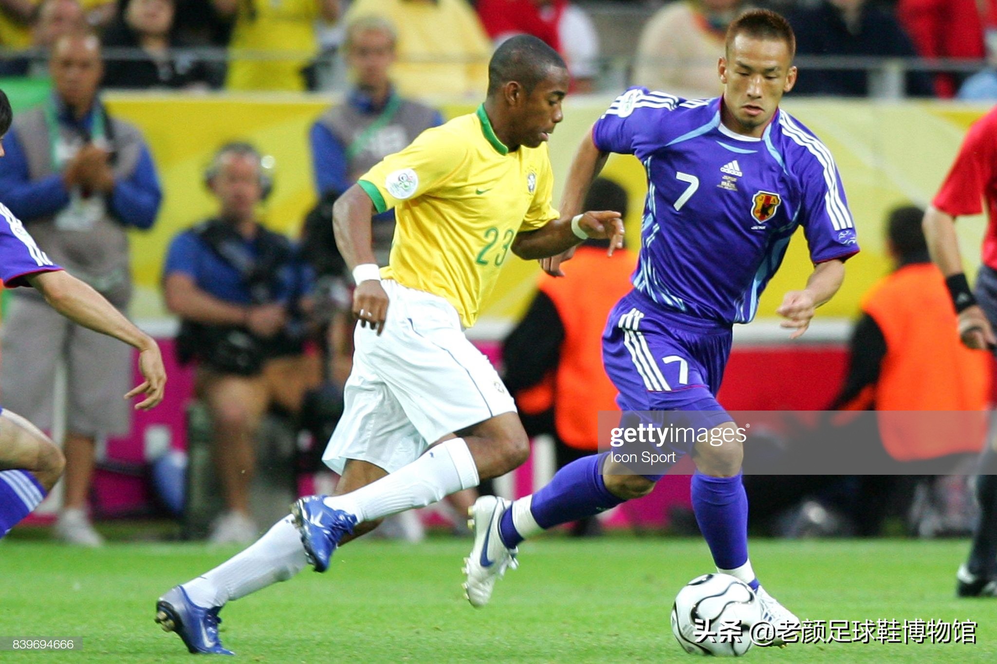 fifa足球世界亚洲一哥,亚洲足球最大年纪退役的球员