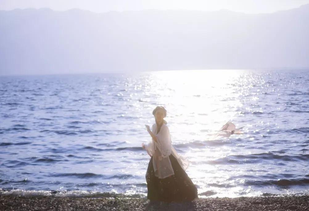 男人情不自禁的五个反应说明爱你,如果男人频繁的和你说出这三句话