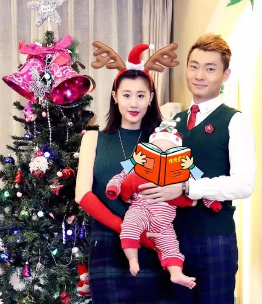 连登春晚24年现状,连登春晚8年走红后却回归家庭