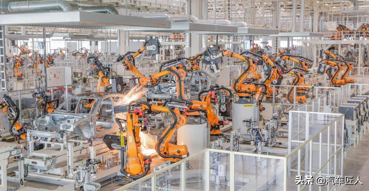 恒大车标,恒大汽车发布恒驰车标寓意