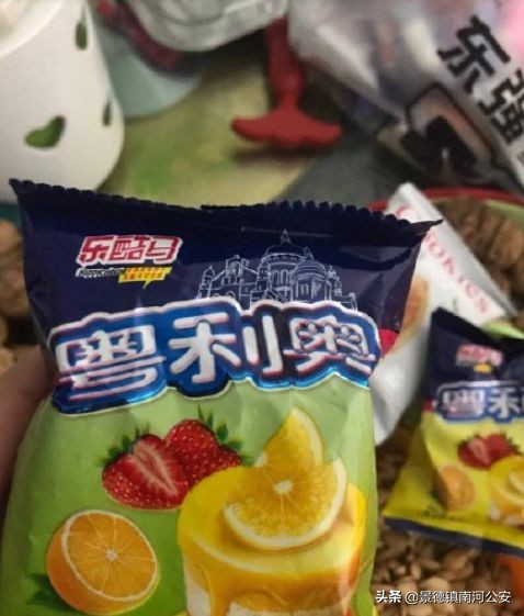 高价抢到口罩,结果打开一看愣了,还有这些似曾相识的东西你见过吗?