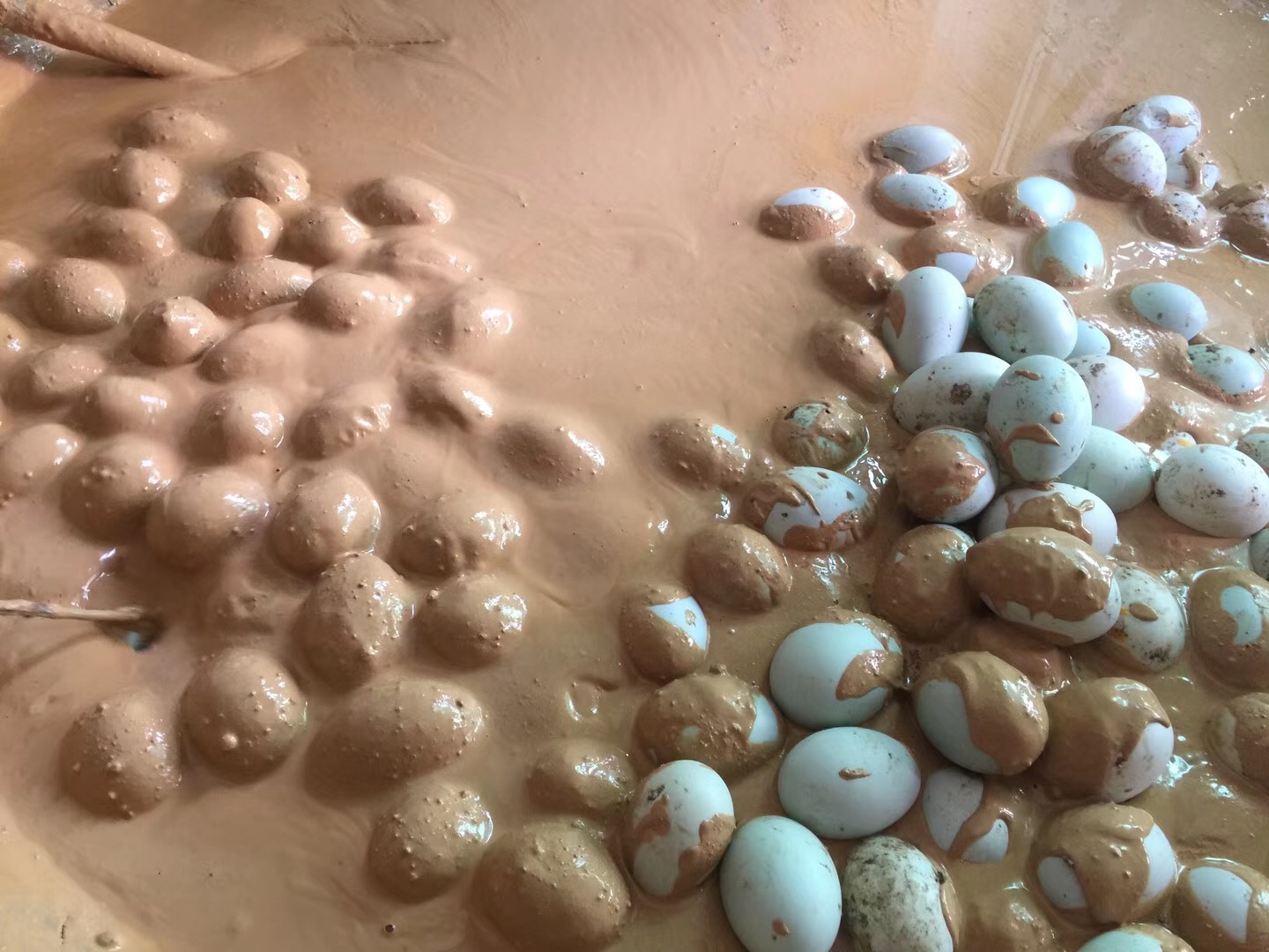 小县城做点什么小生意一年赚10万,在农村如何做到年入10万