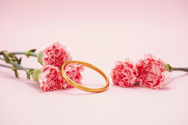 金镯是土大款的专属？NO！它的时尚不可抵挡