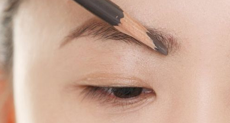 新手用眉笔画眉视频,新手画眉毛用一支眉笔画眉教程