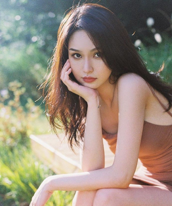 新型剪刀手拍照姿势,拍照时学会这8种姿势比剪刀手