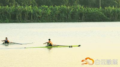 走在乡间小路观赏田园风光体验,看田园风景品乡间生活尝农家美食