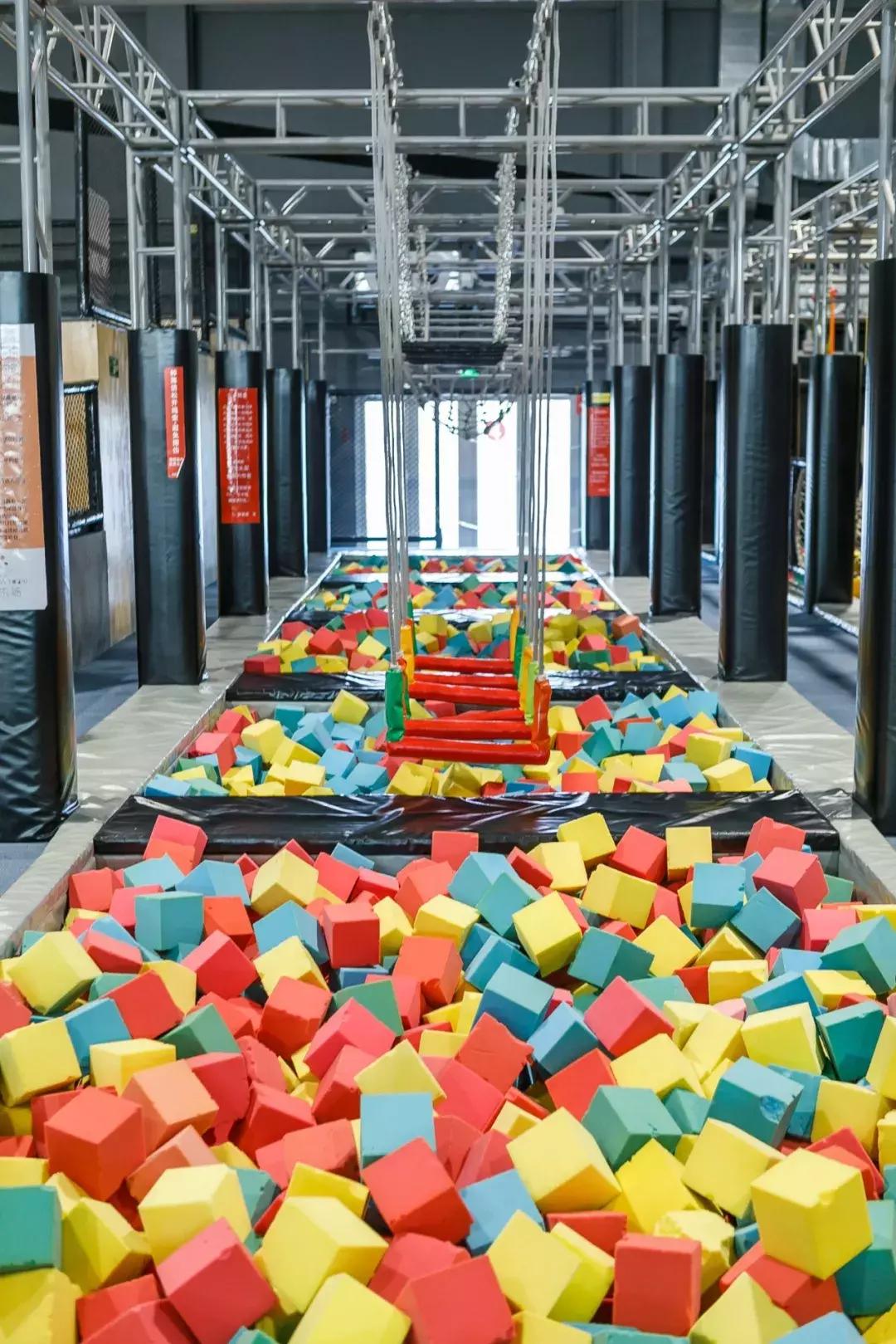 天津攀岩墙室内游乐场,蹦床攀岩主题乐园天津