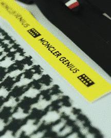 都穿什么牌子滑雪服,哪个牌子的滑雪服最好看