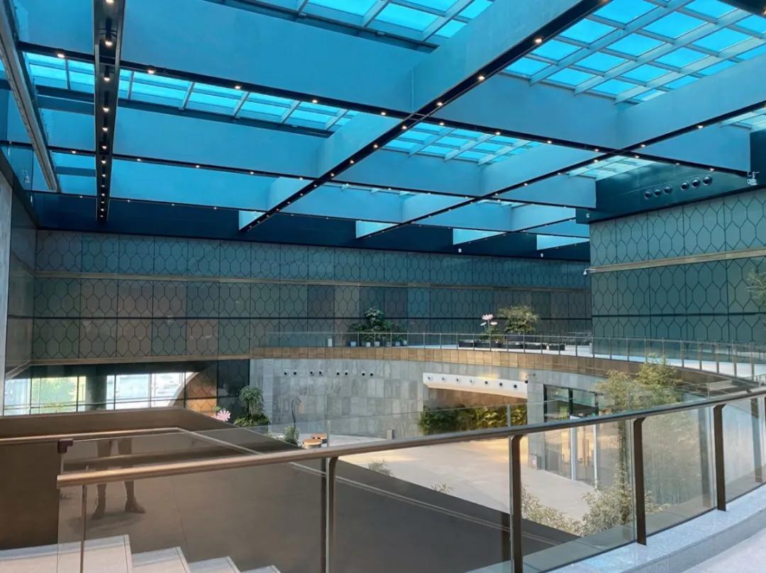 西安有哪些有名气的商场,西安有哪些大型的商场