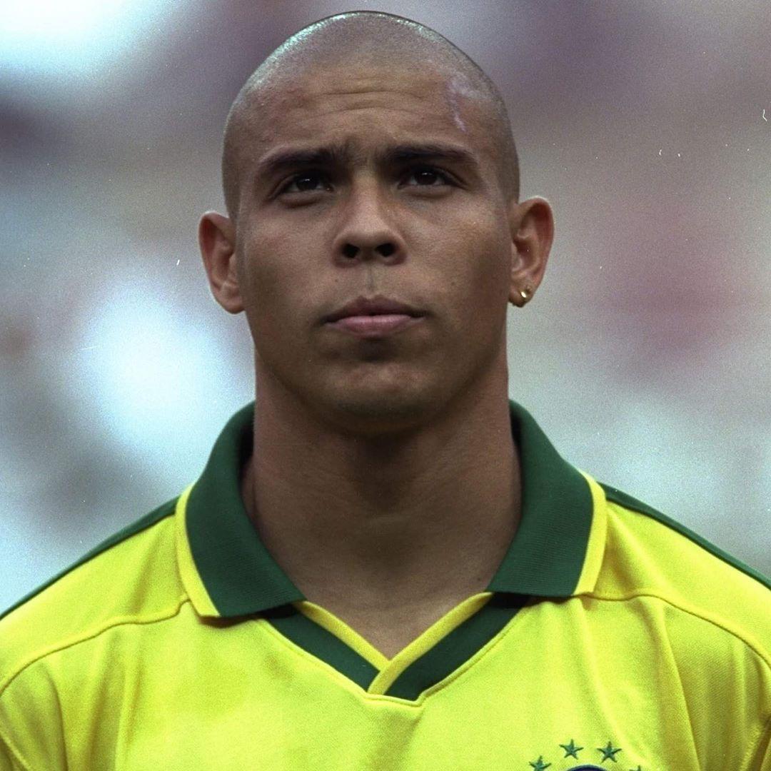 巴西队十大传奇球星,巴西队最伟大的9号