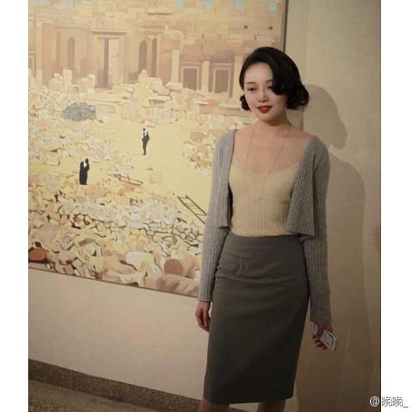 长相普通女孩和漂亮女孩,周冬雨杨超越早期视频