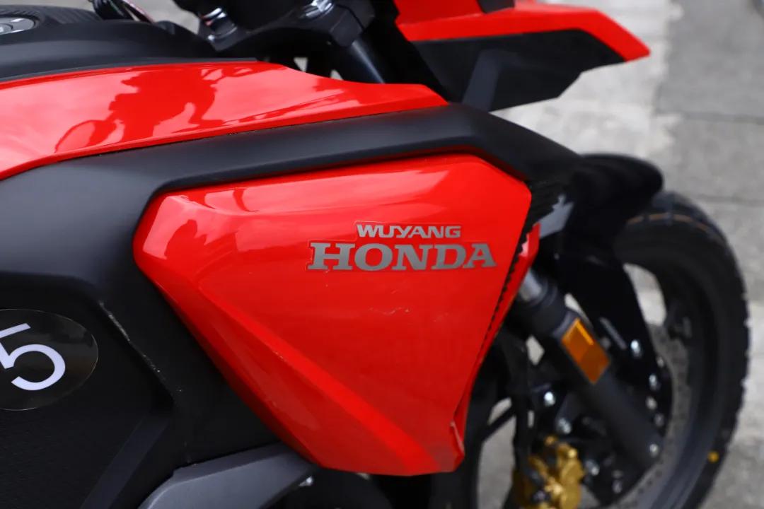 新款cb190x摩旅版需要改什么,cb190x猛鸷摩旅和标准版