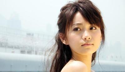 22岁嫁入豪门，结婚8年只剩44斤，嫩模伍智恒究竟经历了什么