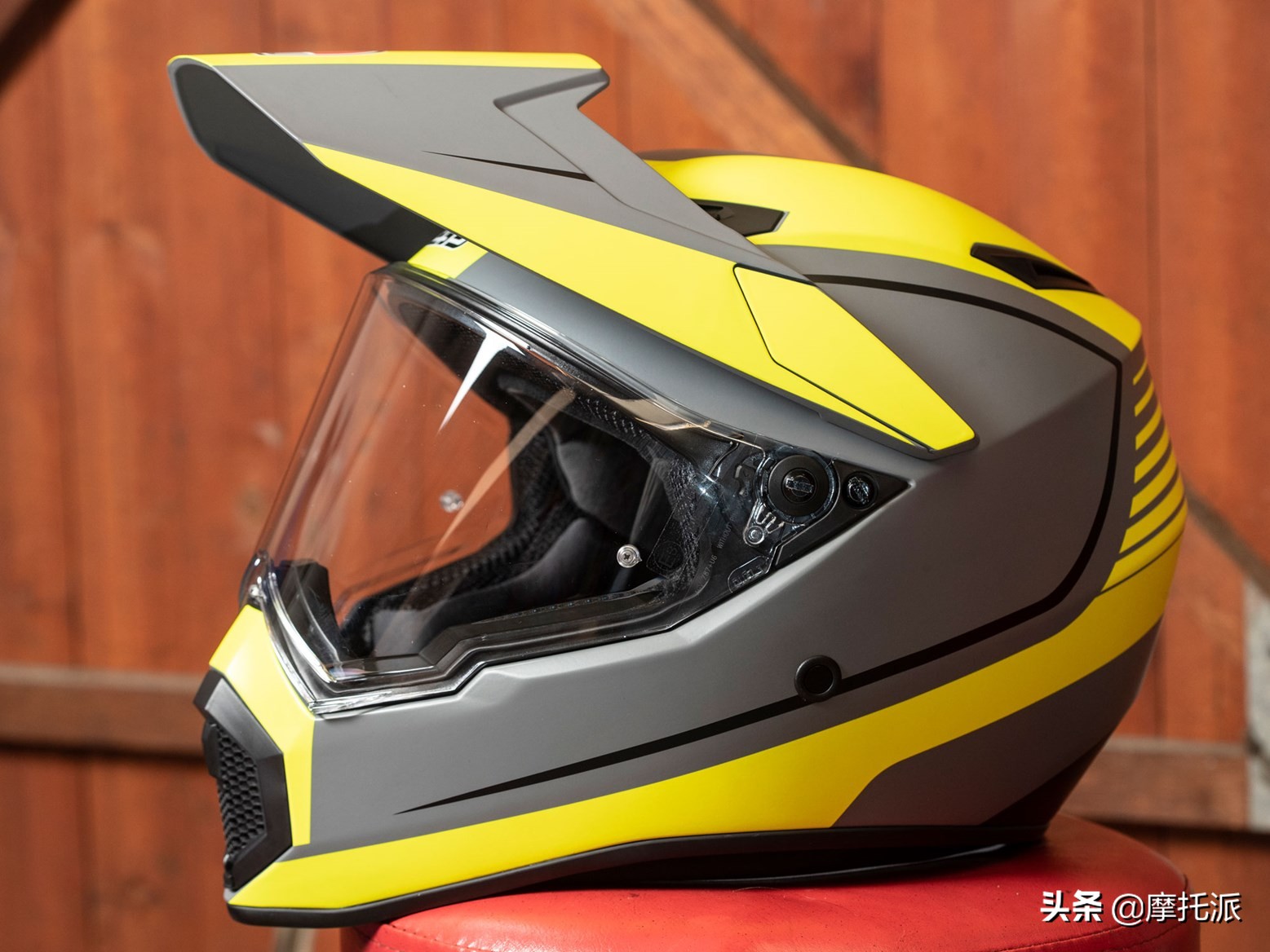 十大最建议买的平民头盔排行榜,2千到3千元最值得入手的头盔