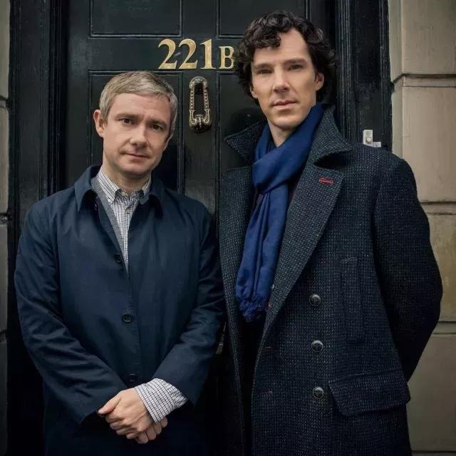 中年妇女穿什么款式的风衣最好,这4种风衣才适合你