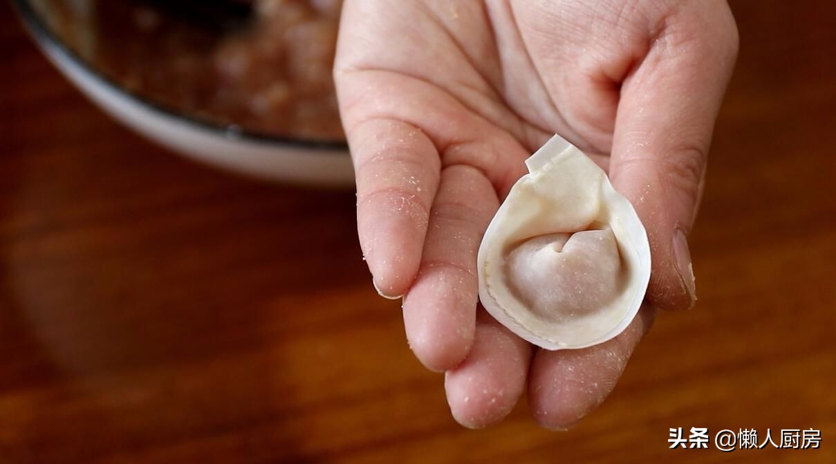 小馄饨的肉馅的正确做法,小馄饨肉馅怎么调比较好吃