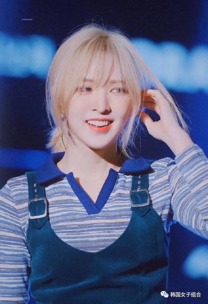 女团爱豆同款披头发,盘点最适合粉发的韩国女爱豆