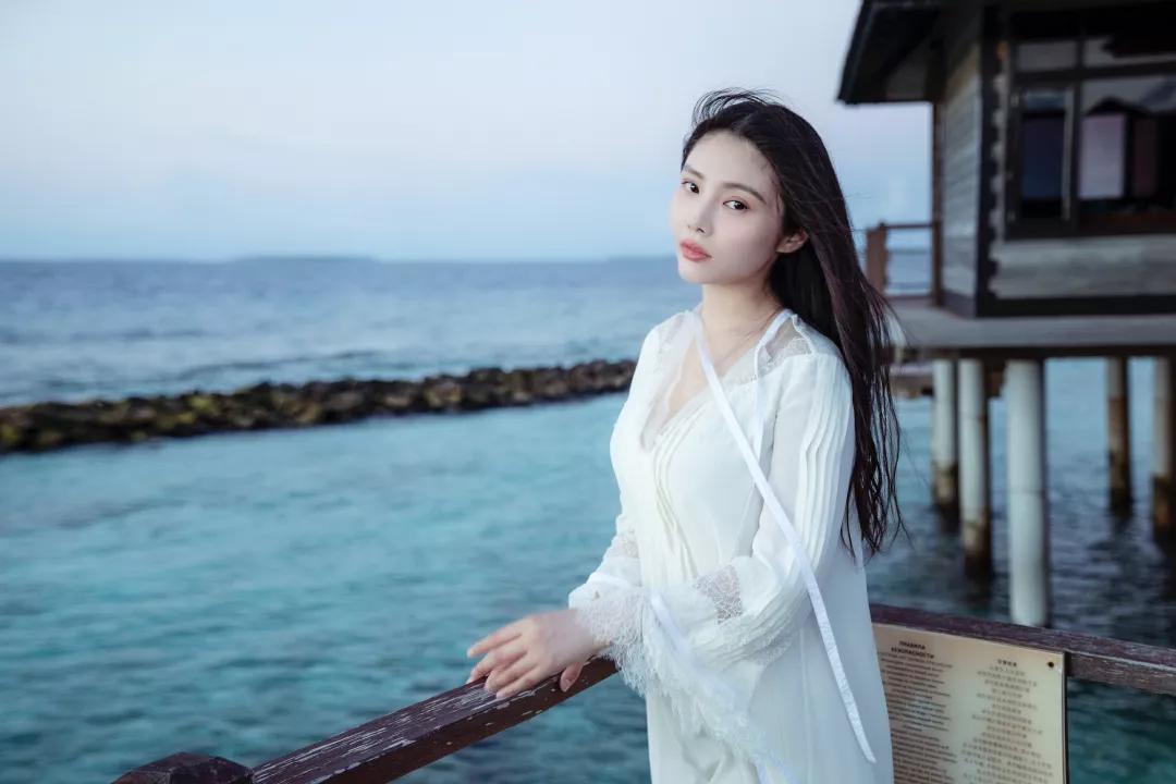 身材比柳岩更惊人,比柳岩还好身材的女人