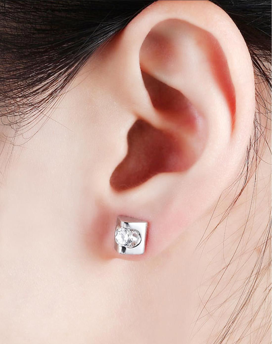 钻石耳钉和耳线两种混合佩戴法,钻石耳钉怎么佩戴不掉