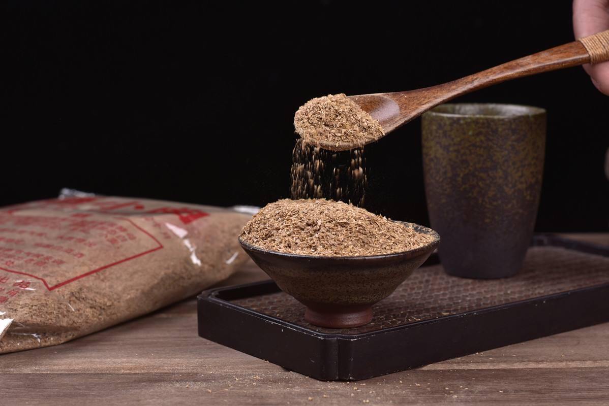 蒸馏酒和固态酿酒有什么区别,酿酒蒸馏设备决定酒的质量吗