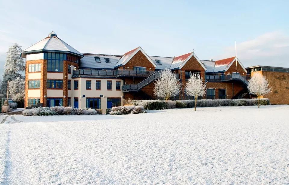 英国冬令时夏令时,英国夏令时和冬令时是怎么划分的