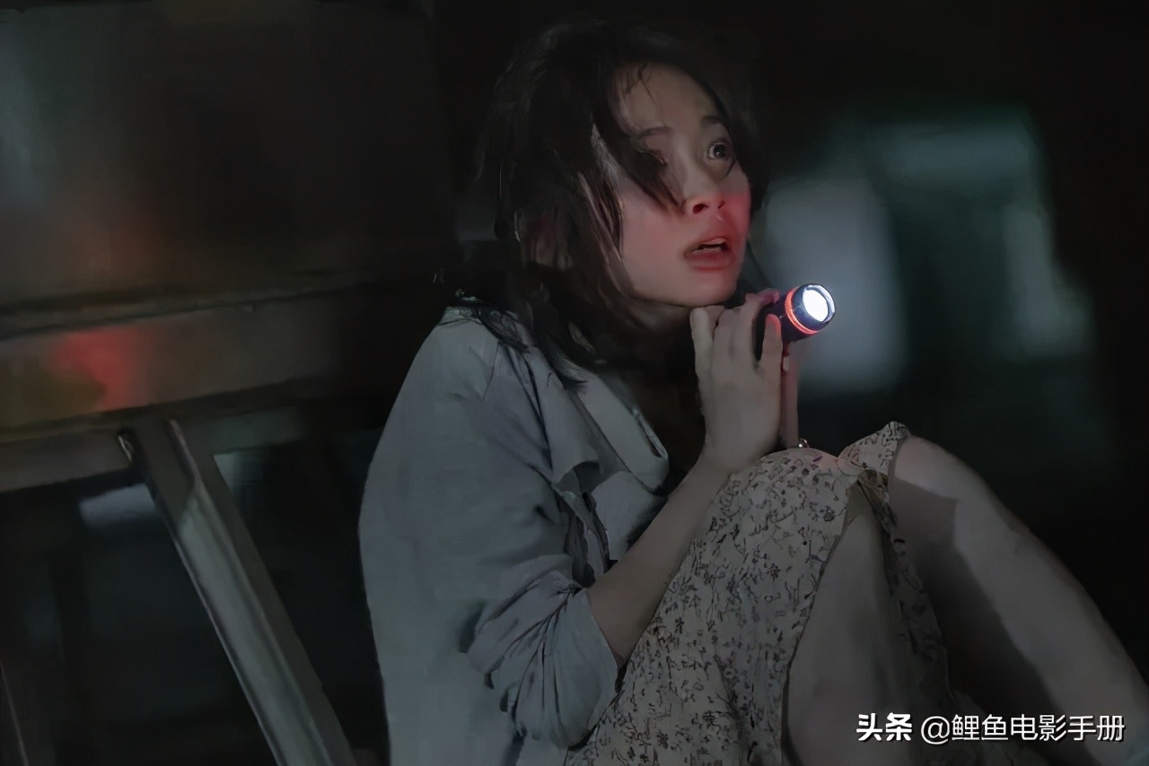 正在连线私聊的好友究竟是谁？网络社交平台背景的恐怖惊悚片