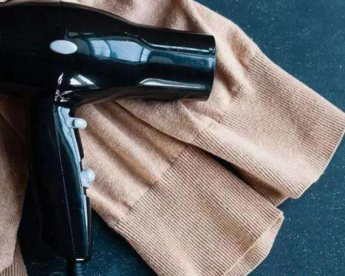 衣服没晒干一股臭味,衣服太久没干变臭了怎么办