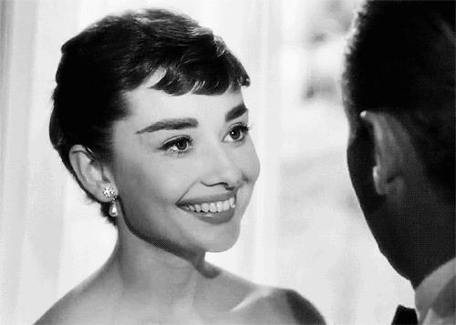 耐看的女孩五官特点,女生长相很正气的五官特点