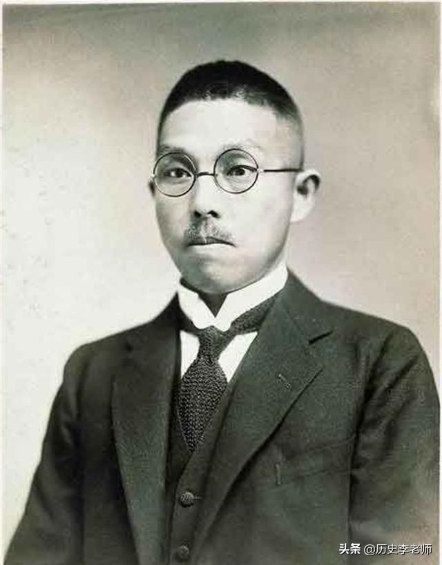 民国最好色的军阀:娶了12个老婆,生了43个子女,90岁还老来得子