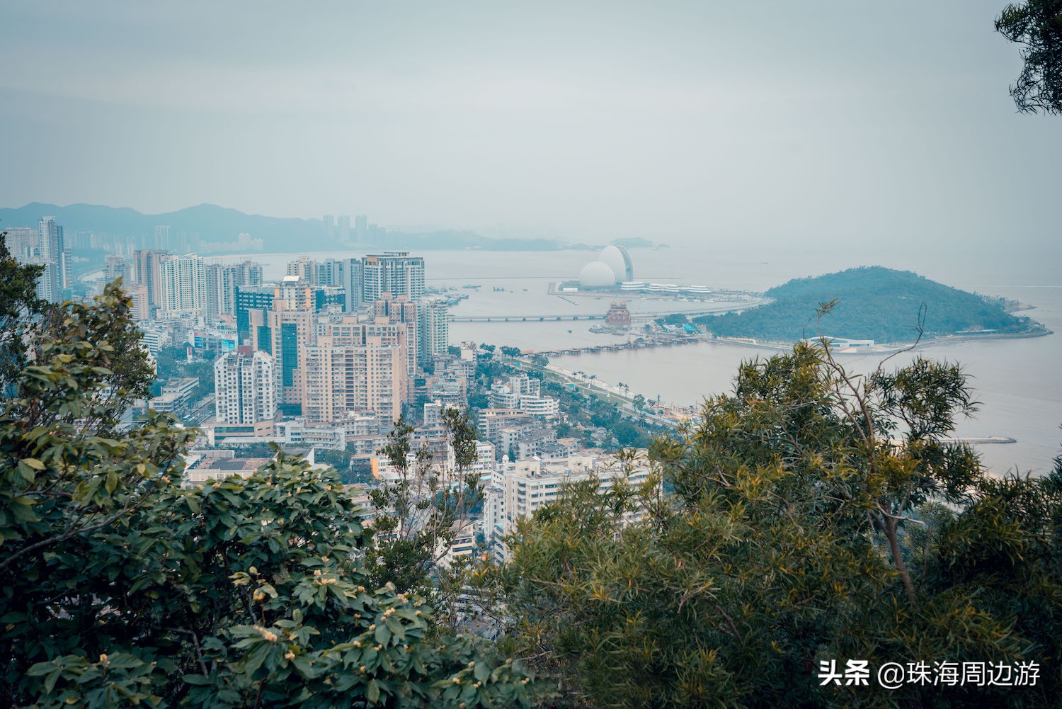 珠海海泉海洋温泉离珠海长隆多远,珠海除了长隆还有别的必去之地吗