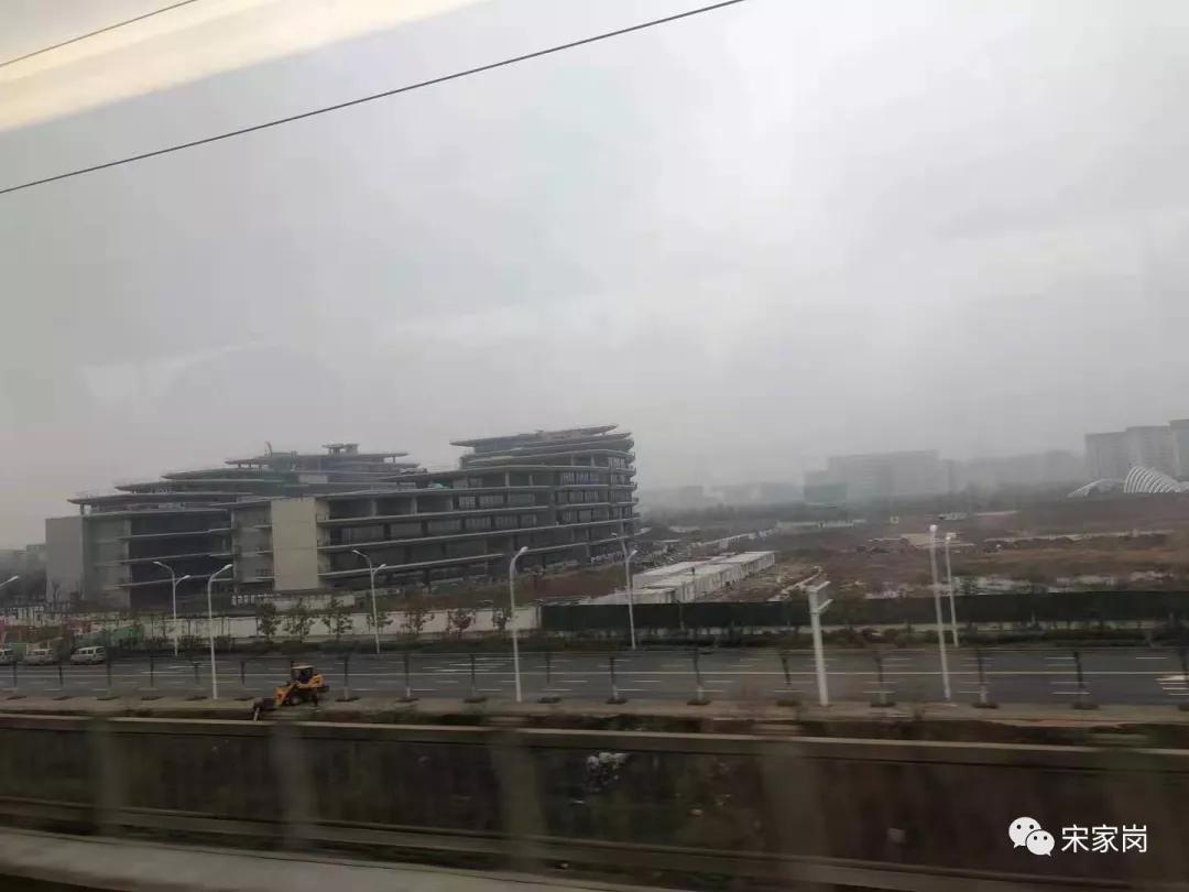 武汉经开铂尔曼酒店,武汉盘龙城城市便捷酒店