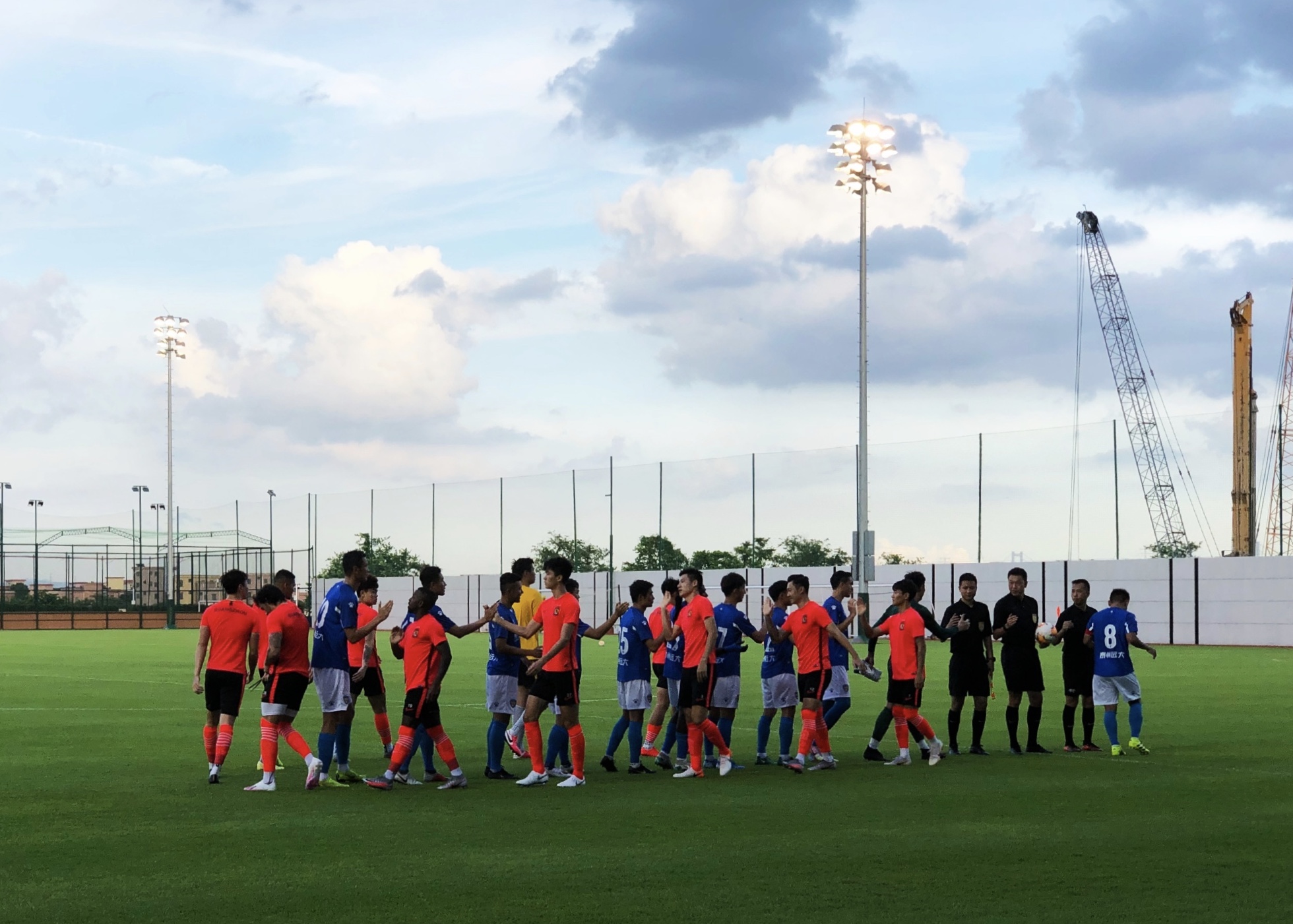 广州恒大VS泰州远大首发出炉:楚库PK费尔南多!高拉特登场