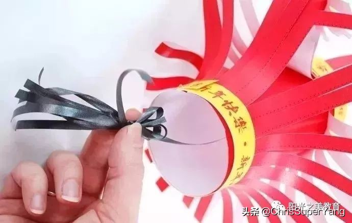 幼儿园小班元旦亲子手工立体灯笼,手工亲子灯笼