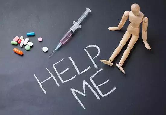 男子吃了碗面被送医生,男子吃了一顿牛肉面