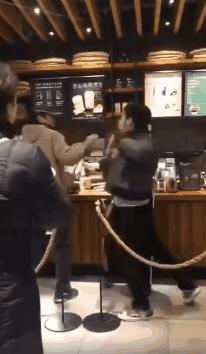 星巴克到底是卖奶茶还是卖杯子,星巴克杯子利润和咖啡利润