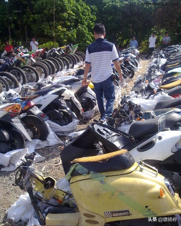 大贸和水车如何选择,杜卡迪959如何区分大贸和水车