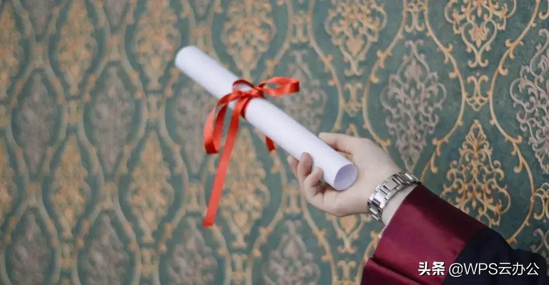 答辩过于紧张讲话慌张,毕业答辩很难过吗