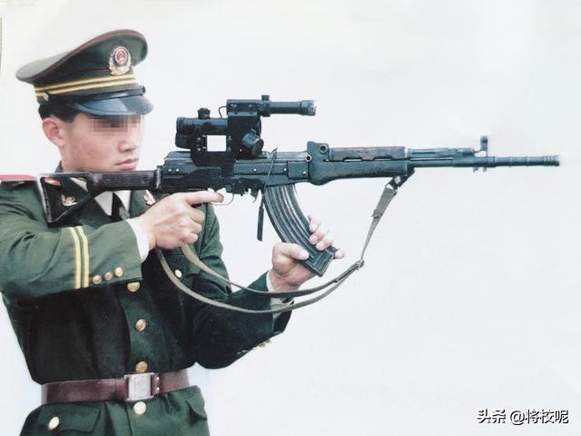 81式自动步枪有瞄准镜吗,81式步枪夜间瞄准图