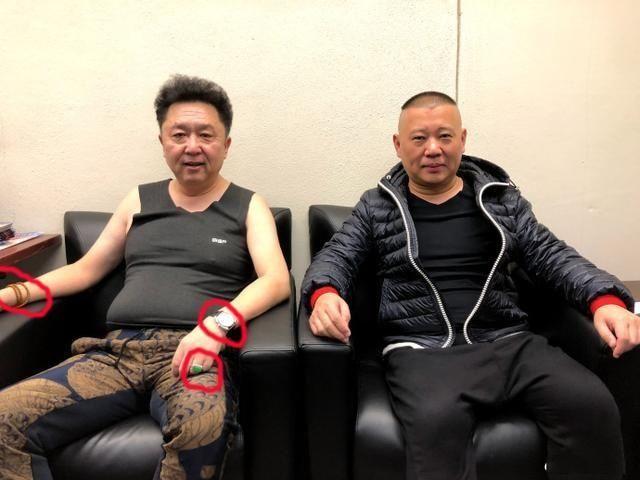 肖战戴的伯爵戒指多少钱,肖战伯爵戒指