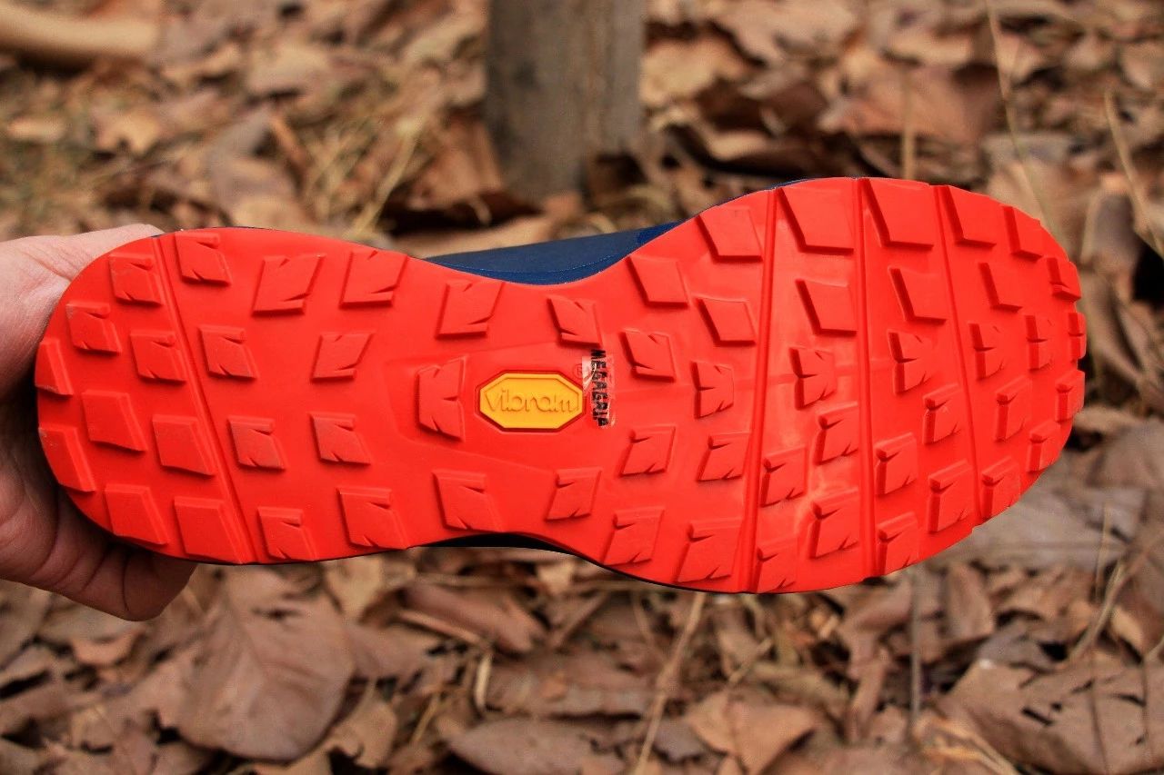 透气耐磨，带你纵横山巅：始祖鸟越野鞋评测