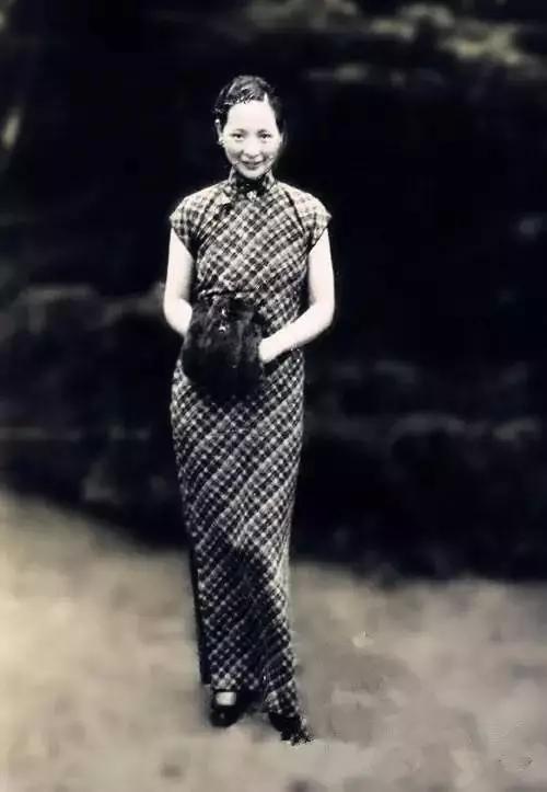 民国头号名媛，宋子文追求她，被拒绝，美丽一生，却活得风轻云淡