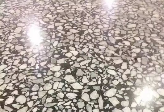 地面坑洞怎样填补才结实,地面坑洞快速修复材料