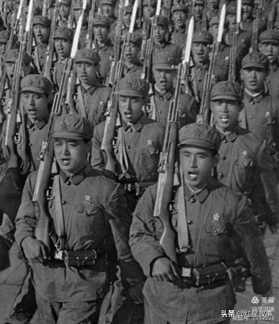 女兵和消防员的爱情,女兵们的爱情故事