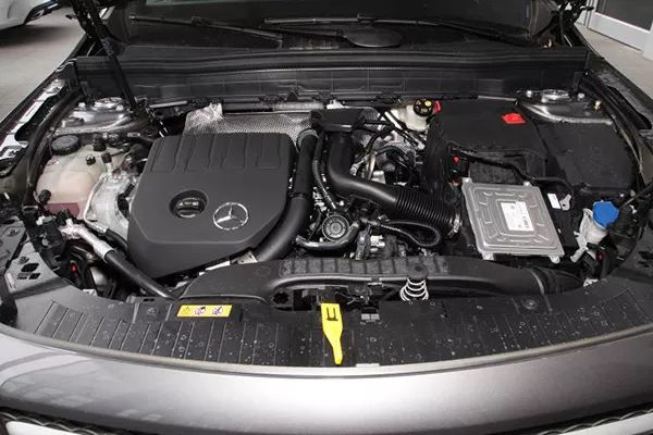 最强的4座奔驰 (四座最好的奔驰)