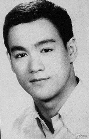 华人第一巨星李小龙,不朽的东方传奇李小龙