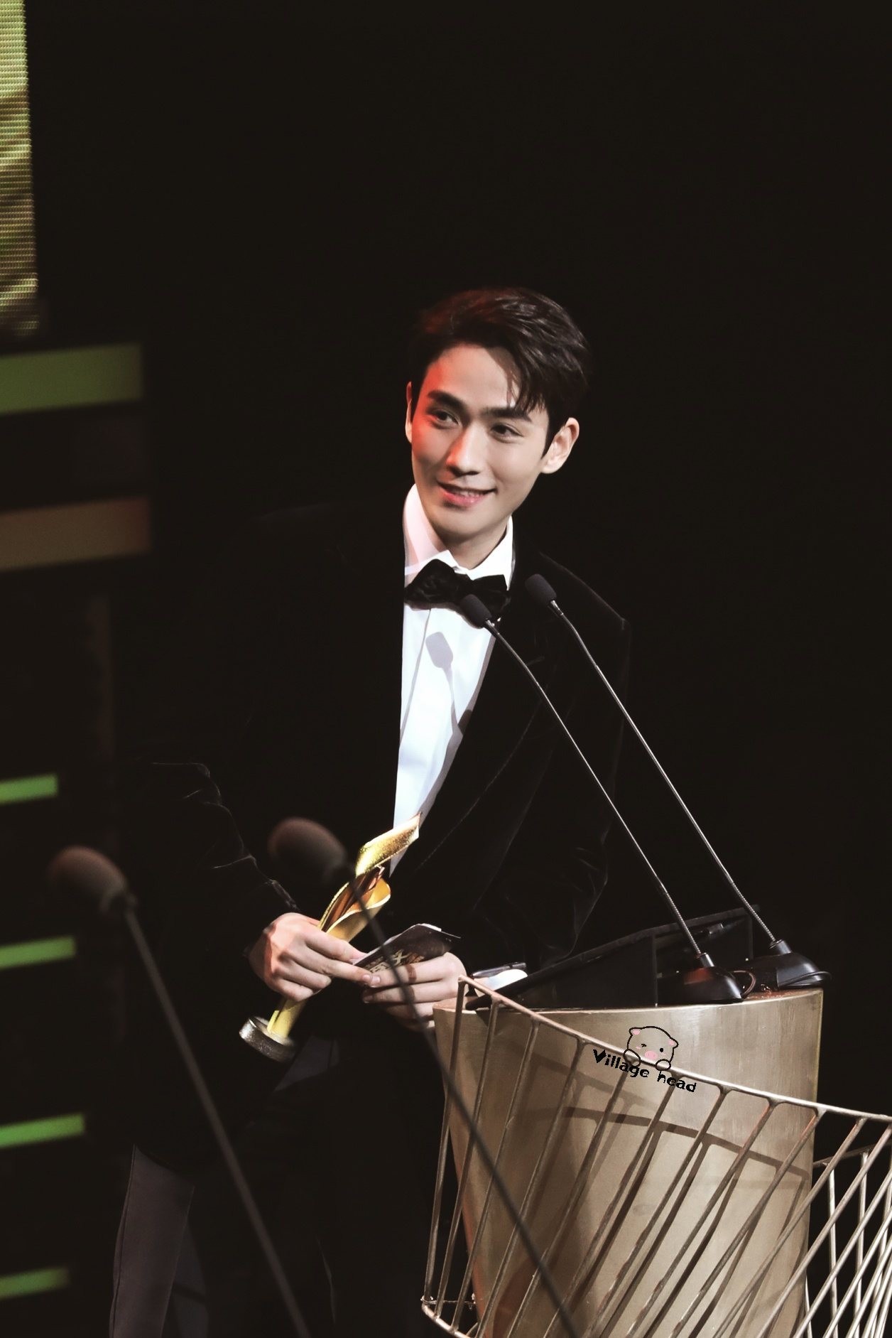 做梦梦到朱一龙,梦到与朱一龙相爱