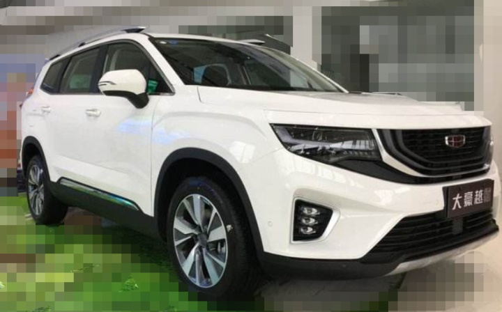 吉利豪越l对比瑞虎8pro混动版,吉利豪越顶配为什么不是at