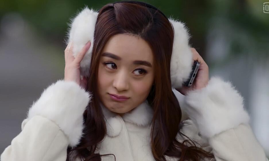 粗眉毛、苍蝇腿、妆面斑驳…新手化妆的那些尴尬误区