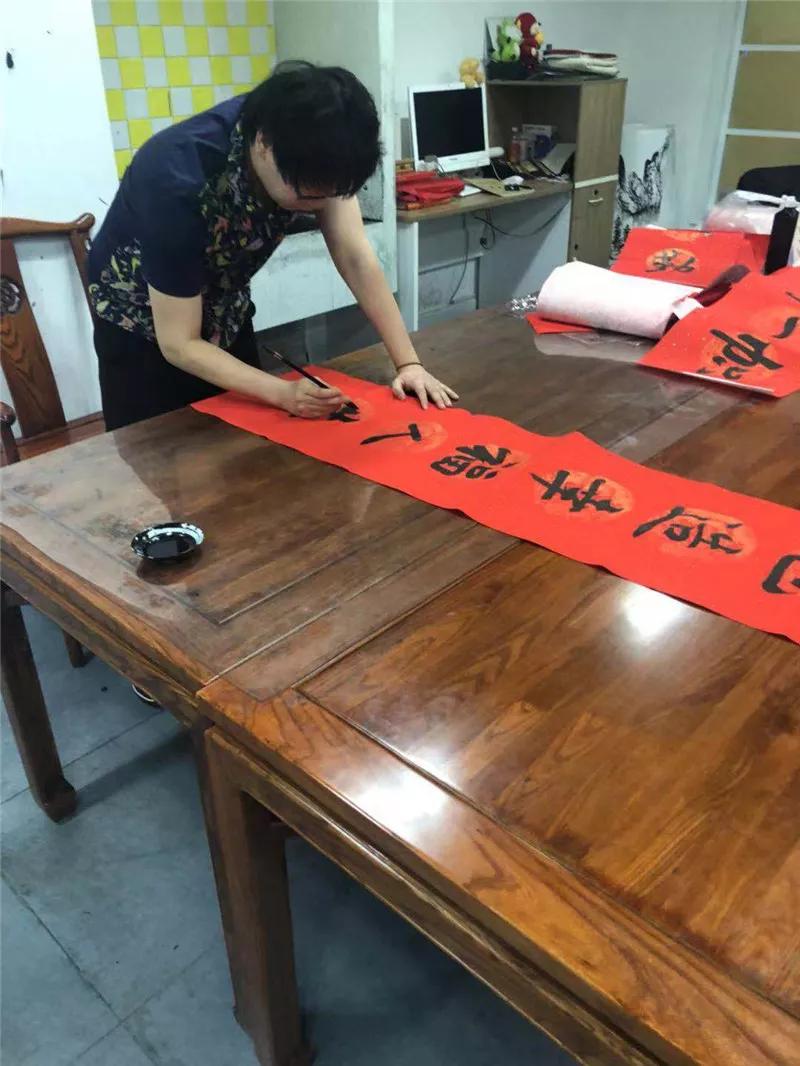 春联怎么写简单又好,诸事顺遂春联